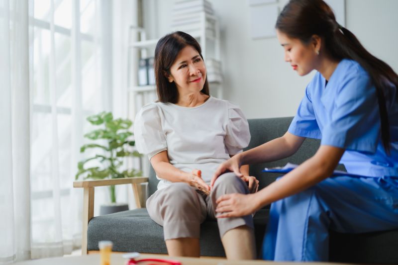 Pain Management Near Me: How Sleep, Fatigue, and Lifestyle Impact Chronic Pain
